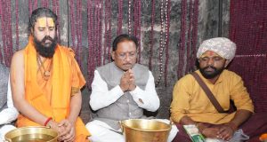 मुख्यमंत्री श्री विष्णुदेव साय ने भगवान श्री राजीव लोचन की पूजा-अर्चना कर प्रदेशवासियों की सुख-समृद्धि की कामना की