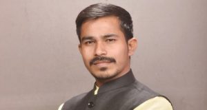 आयुक्त और कलेक्टर को न्यायालय की अवमानना का नोटिस जारी।