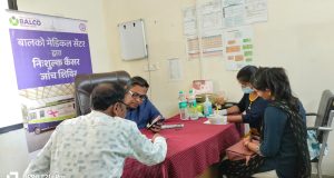 जिला अस्पताल सूरजपुर में निःशुल्क कैंसर जांच शिविर का हुआ आयोजन