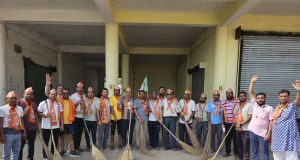 स्वच्छ रहेगा सूरजपुर तो स्वस्थ रहेगा सूरजपुर भाजपा ने सेवा पखवाड़ा के तहत चलाया स्वच्छता अभियान
