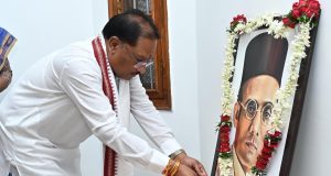 मुख्यमंत्री श्री विष्णु देव साय ने वीर सावरकर की जयंती पर उन्हें किया नमन