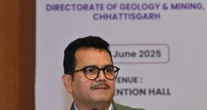 छत्तीसगढ़ की खनिज विविधता है देश की आर्थिक समृद्धि का आधार – खनिज सचिव श्री पी. दयानंद