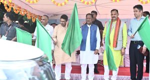 छत्तीसगढ़ की स्वास्थ्य व्यवस्था को सशक्त और सुलभ बनाने की दिशा में जुड़ा नया अध्याय : मुख्यमंत्री ने मैदानी स्वास्थ्य अमले के लिए 151 नए वाहनों को दिखाई हरी झंडी