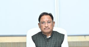 मुख्यमंत्री श्री विष्णु देव साय ने कहा—सड़कों पर विचरण करने वाले निराश्रित पशुओं की प्रभावी रोकथाम सुनिश्चित करें