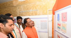 मुख्यमंत्री श्री साय ने स्वतंत्रता दिवस पर टाउन हॉल में छायाचित्र प्रदर्शनी का किया शुभारंभ