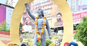मुख्यमंत्री श्री विष्णु देव साय ने अमर शहीद भगत सिंह की प्रतिमा पर माल्यार्पण कर किया नमन