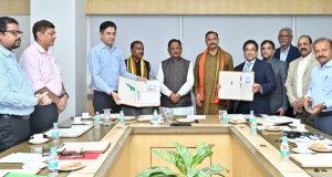 मुख्यमंत्री विष्णुदेव साय का संकल्प: आदिवासी अंचलों सहित सभी नागरिकों तक पहुँचे विश्वस्तरीय स्वास्थ्य सुविधा