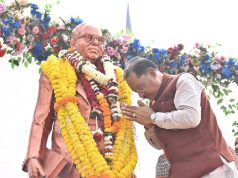 मुख्यमंत्री श्री विष्णुदेव साय ने संविधान दिवस के अवसर पर डॉ. भीमराव अंबेडकर की प्रतिमा पर माल्यार्पण कर किया नमन