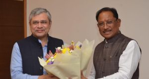 मुख्यमंत्री श्री विष्णुदेव साय ने केंद्रीय रेल मंत्री श्री अश्विनी वैष्णव से की सौजन्य मुलाकात