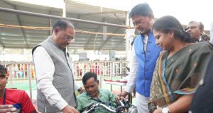 मुख्यमंत्री ने मेरे कांधे पर हाथ रखा और नया हौसला दिया- हितग्राही मनोज