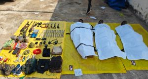 दक्षिण बस्तर डिवीजन एवं पीएलजीए बटालियन क्रमांक 01 के IED Expert महेश सहित कुल 03 हार्डकोर माओवादियों के शव पालीगुड़ा-गुंडराजगुड़ेम मुठभेड़ में बरामद हुये।