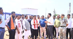 उपमुख्यमंत्री श्री विजय शर्मा एवं आदिम जाति विकास मंत्री श्री रामविचार नेताम ने दंतेवाड़ा में ‘बस्तर पंडुम 2025’ की तैयारियों का लिया जायजा