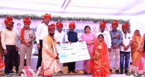 उप मुख्यमंत्री श्री अरुण साव सामूहिक विवाह में हुए शामिल, नवविवाहितों को बधाई और शुभकामनाएं दीं