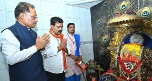 मुख्यमंत्री श्री विष्णु देव साय ने माता कौशल्या की पूजा-अर्चना कर प्रदेशवासियों की सुख-समृद्धि की कामना की