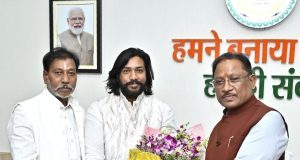 मुख्यमंत्री श्री विष्णुदेव साय ने विधायक गुरु खुशवंत साहेब को दी जन्मदिन की बधाई