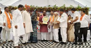 ग्राम भेण्डरा में ऐतिहासिक आयोजन: डिप्टी सीएम अरुण साव जी का हुआ भव्य स्वागत, मिनी माता जी की प्रतिमा का हुआ अनावरण