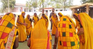 ग्रामीण अंचल में सुआ नृत्य बना जनजागरूकता का माध्यम