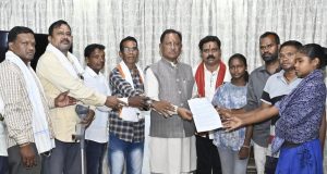 मुख्यमंत्री श्री विष्णु देव साय से नक्सल हिंसा पीड़ितों के प्रतिनिधिमंडल ने की मुलाकात