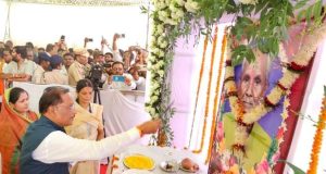 मुख्यमंत्री श्री साय ने स्व. श्री मोहन कुंभकार को दी श्रद्धांजलि