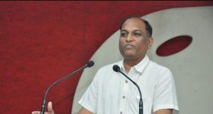 संजय थुल कि एतिहासिक उपलब्धि सभी सरकारी कर्मचारियों (सैन्य क्षेत्र को छोड़कर) के वार्षिक गोपनीय प्रतिवेदन (एसीआर) की प्रविष्टियाँ, चाहे वे खराब, औसत, अच्छी या बहुत अच्छी हों, उन्हें उचित समय के भीतर कर्मचारी को सूचित करना अनिवार्य है।