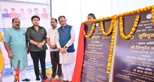 मुख्यमंत्री श्री विष्णुदेव साय ने दुलदुला में 3 करोड़ से अधिक के विकास कार्यों का किया लोकार्पण व भूमिपूजन*