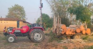 स्थानीय लोगों का अंतरराज्यीय लकड़ी तस्करों के ऊपर फूटा गुस्सा