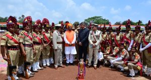 स्वतंत्रता दिवस समारोह: मुख्यमंत्री ने 35 पुलिस अधिकारियों एवं जवानों को पुलिस पदकों से किया सम्मानित