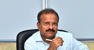 मुख्यमंत्री के प्रमुख सचिव ने नक्सल प्रभावित जिलों में विकास कार्यों की समीक्षा की