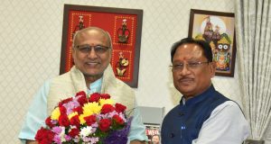 उप राष्ट्रपति, राज्यपाल एवं मुख्यमंत्री ने भारत रत्न डॉ. भूपेन हजारिका की पुण्यतिथि पर उन्हें किया नमन