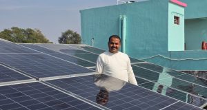 पीएम सूर्य घर-मुफ्त बिजली योजना से उपभोक्ता बने ऊर्जादाता