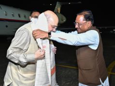 केंद्रीय गृह मंत्री श्री अमित शाह का स्वामी विवेकानंद विमानतल पर मुख्यमंत्री श्री विष्णु देव साय ने किया आत्मीय स्वागत