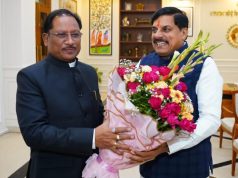 मुख्यमंत्री श्री विष्णु देव साय ने भोपाल प्रवास के दौरान मध्यप्रदेश के मुख्यमंत्री डॉ. मोहन यादव से रविवार की शाम समत्व भवन मुख्यमंत्री निवास में सौजन्य भेंट की।