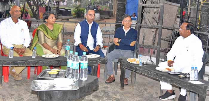 राजधानी का गढ़कलेवा होगा आकर्षक: आदिम जाति कल्याण मंत्री श्री रामविचार नेताम ने दी नई दिशा