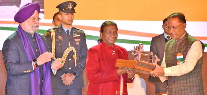 छत्तीसगढ़, देश का तीसरा सबसे स्वच्छ राज्य: स्वच्छता में महाराष्ट्र और मध्यप्रदेश के बाद प्रदेश को श्रेष्ठ राज्य का दर्जा