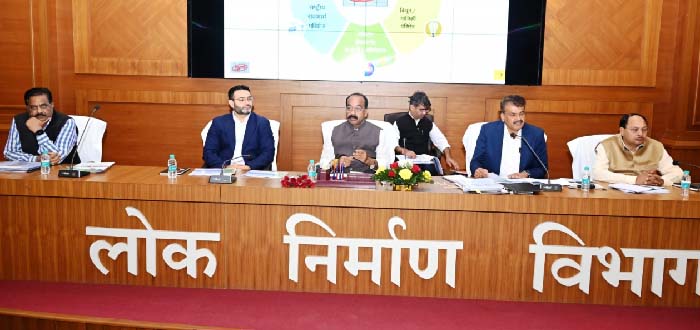 उपमुख्यमंत्री श्री अरुण साव का नेतृत्व, निर्माण कार्यों में समय-सीमा में पूर्णता की मांग करते हुए विभाग की समीक्षा की