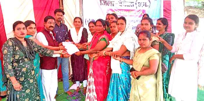 शिवसेना का समर्थन, छत्तीसगढ़ में स्वास्थ्य मितानिन संघ की मांगों को लेकर