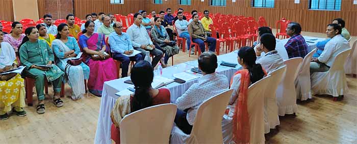 लोकसभा निर्वाचन-2024: दुर्ग नगर निगम के सभागार में वाहन प्रभारियों को दिया प्रशिक्षण