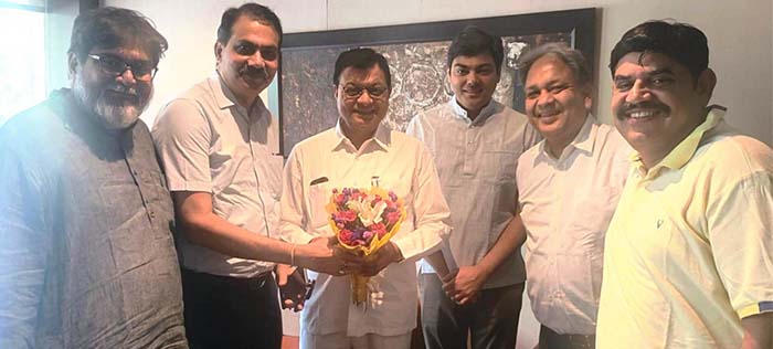 उद्योग मंत्री श्री देवांगन से नई दिल्ली में इंडियन चैम्बर ऑफ कॉमर्स के पदाधिकारियों ने की मुलाकात उद्योग मंत्री श्री देवांगन से नई दिल्ली में इंडियन चैम्बर ऑफ कॉमर्स के पदाधिकारियों ने की मुलाकात