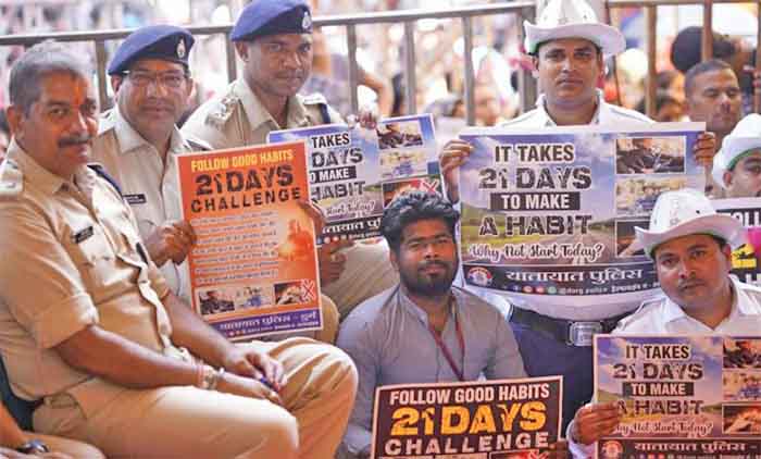 दुर्ग में शिव महापुराण कथा के अंतिम दिन यातायात जागरूकता पर विशेष जोर दुर्ग में शिव महापुराण कथा के अंतिम दिन यातायात जागरूकता पर विशेष जोर