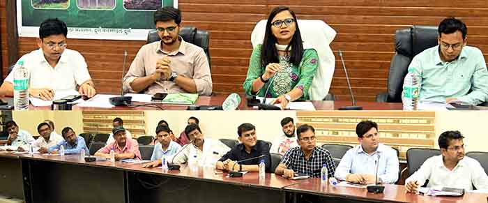 किसान वृक्ष मित्र योजना के अंतर्गत वृक्षारोपण एवं जल संरक्षण पर जोर