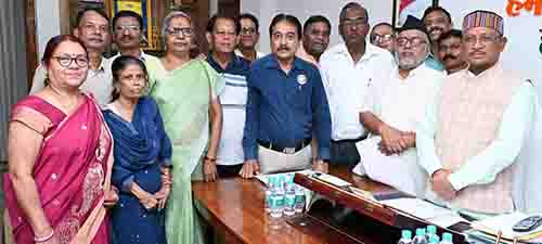 मुख्यमंत्री साय से भारतीय राज्य पेंशनर्स महासंघ के प्रतिनिधिमंडल ने की सौजन्य मुलाकात