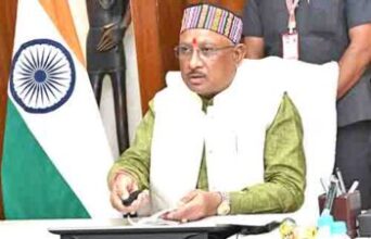 मुख्यमंत्री के निर्देश पर छत्तीसगढ़ शासन की बड़ी कार्रवाई : जल जीवन मिशन के कार्यों में लापरवाही पर 6 ईई निलंबित, 4 को नोटिस मुख्यमंत्री के निर्देश पर छत्तीसगढ़ शासन की बड़ी कार्रवाई : जल जीवन मिशन के कार्यों में लापरवाही पर 6 ईई निलंबित, 4 को नोटिस