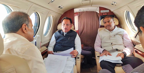 मुख्यमंत्री साय ने बस्तर के बाढ़ प्रभावित क्षेत्रों का किया हवाई और जमीनी सर्वेक्षण