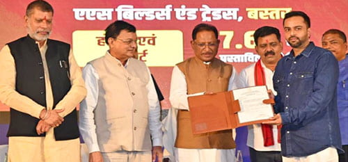 संघर्ष से समृद्धि की ओर : बस्तर में उग रही विकास की स्वर्णिम सुबह