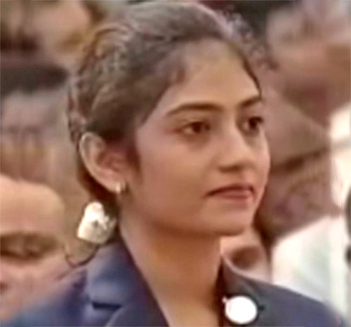 छत्तीसगढ़ की बेटी, देश का गौरव — लखनी साहू को मिला “MY Bharat NSS राष्ट्रीय पुरस्कार” छत्तीसगढ़ की बेटी, देश का गौरव — लखनी साहू को मिला “MY Bharat NSS राष्ट्रीय पुरस्कार”