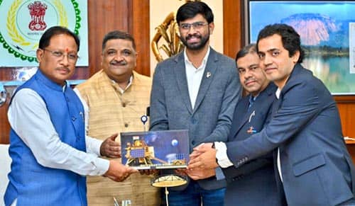 इसरो की उपलब्धियाँ प्रत्येक भारतवासी के लिए गर्व का विषय : मुख्यमंत्री साय इसरो की उपलब्धियाँ प्रत्येक भारतवासी के लिए गर्व का विषय : मुख्यमंत्री साय