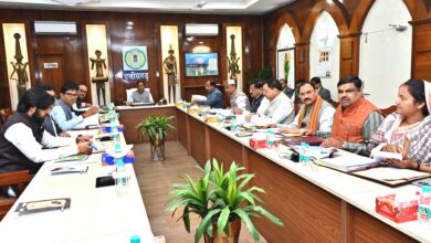 मुख्यमंत्री श्री विष्णु देव साय की अध्यक्षता में आज यहां सिविल लाईन स्थित मुख्यमंत्री निवास कार्यालय में आयोजित कैबिनेट की बैठक में अनेक महत्वपूर्ण निर्णय लिए गए।