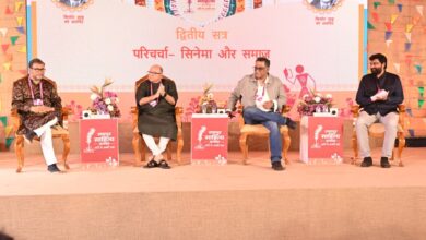 रायपुर साहित्य उत्सव: ‘ट्रैवल ब्लॉग: पर्यटन के प्रेरक’ विषय पर लाल जगदलपुरी मंडप में परिचर्चा आयोजित