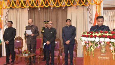 राज्यपाल श्री डेका ने श्री अमिताभ जैन को मुख्य सूचना आयुक्त एवं श्री अग्रवाल और श्री मिश्रा को राज्य सूचना आयुक्त पद की शपथ दिलाई