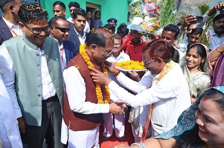 नगरीय निकायों में ऐतिहासिक जनादेश का एक वर्ष: सुशासन, पारदर्शिता और विकास पर जनता की मुहर — मुख्यमंत्री श्री विष्णु देव साय